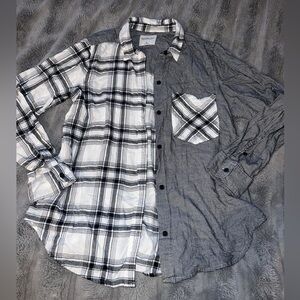 Abercrombie & Fitch size medium button-down. Good shape!